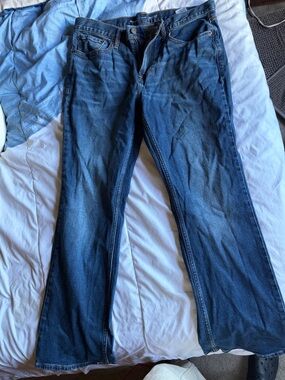 Old Navy Men's Bootcut Jeans in Dark Blue Wash